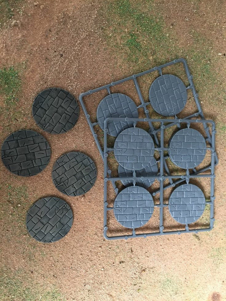 Renedra - Bases: Paved 50mm Diameter (8)